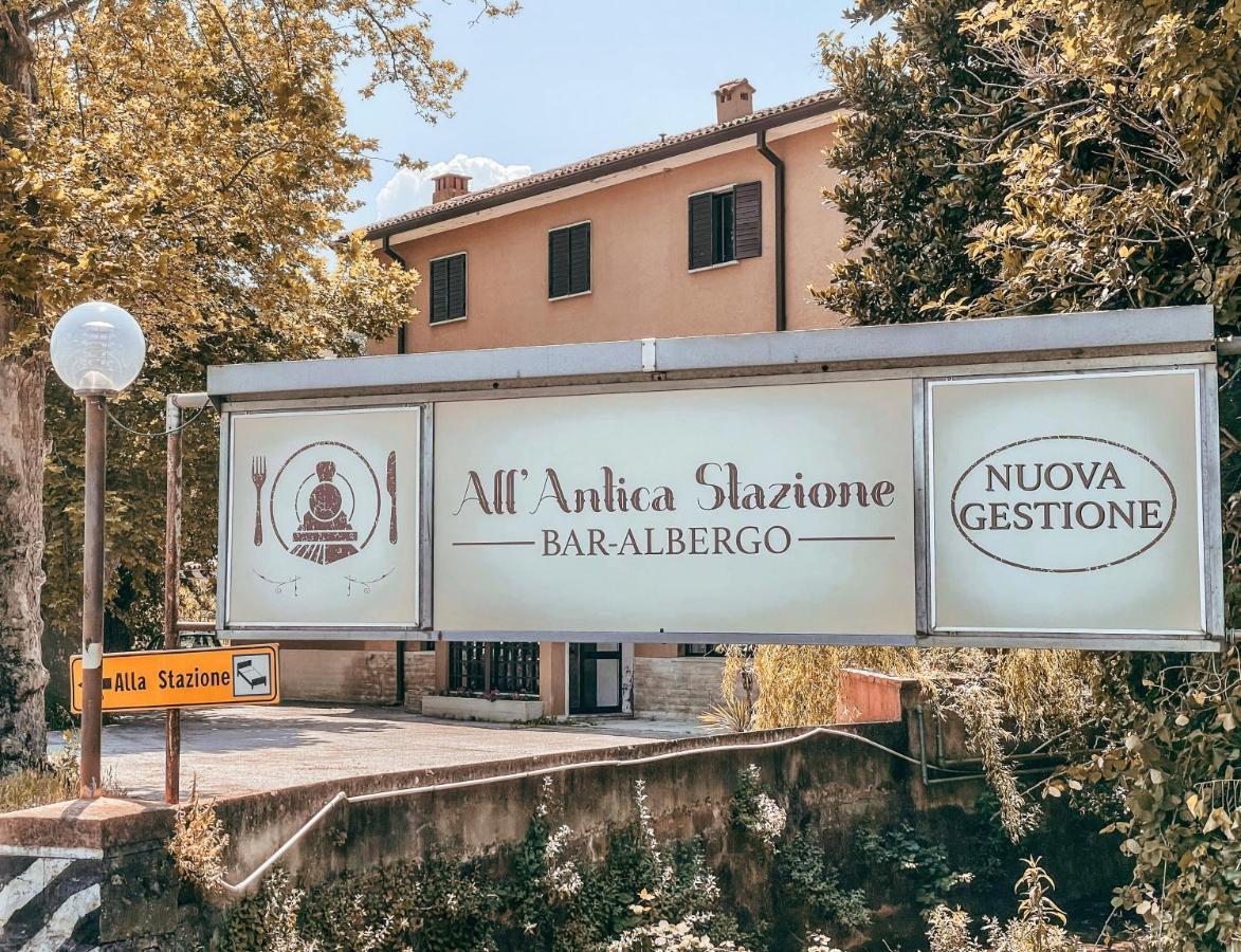 Готель All'Antica Stazione Муджа Екстер'єр фото